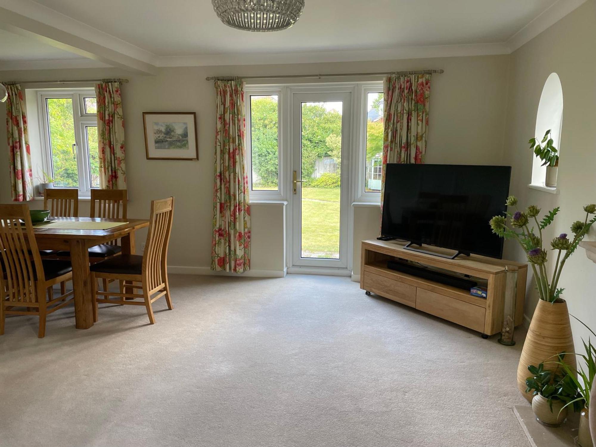Charming Bournemouth House With Beautiful Spacious Gardens, 5 Min Drive To Beaches, Free Parking For 2-3 Cars Exterior foto